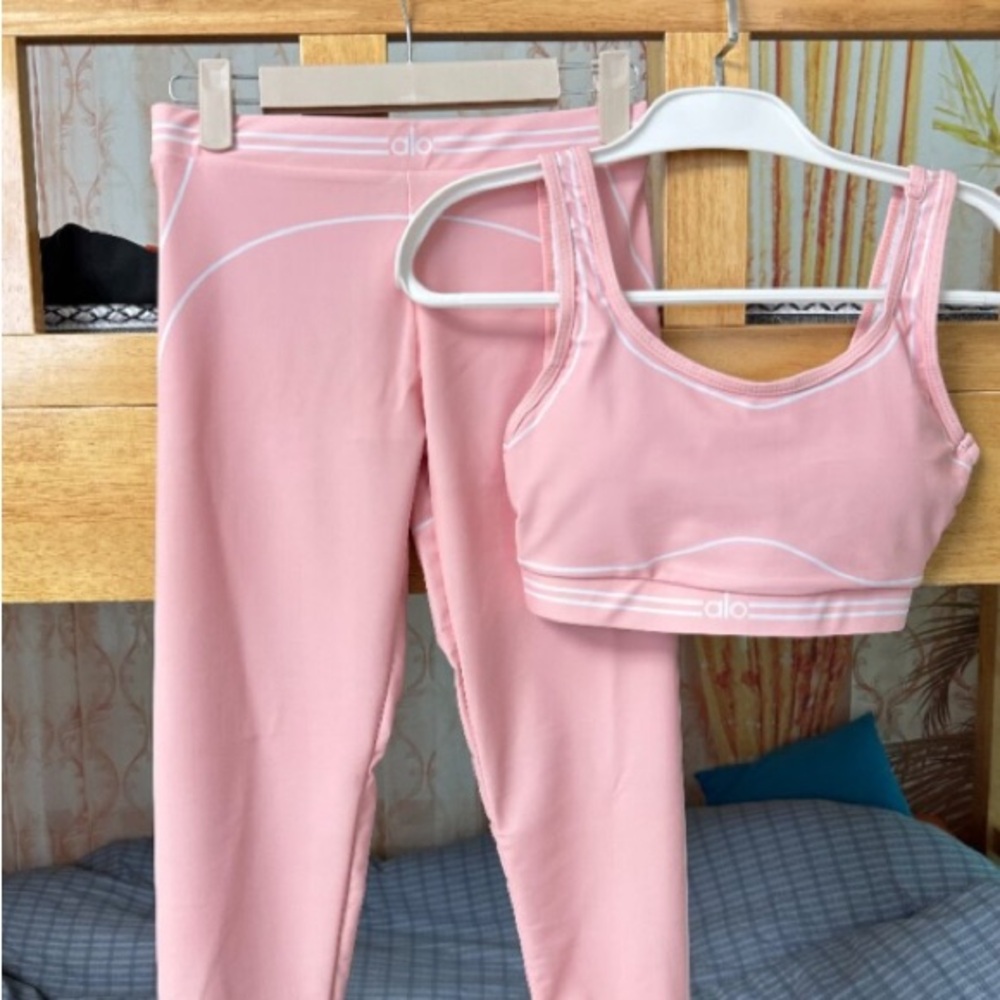 ALO Yoga Blue Jumpsuit Set, Size S - Picture 4 of 5